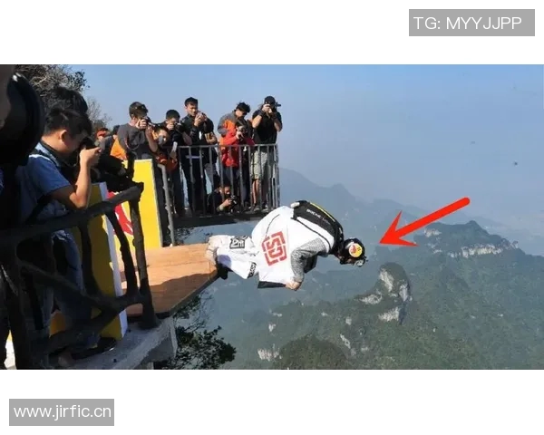 极限运动的挑战与激情：深入重庆极限运动队的耐力与精神探秘